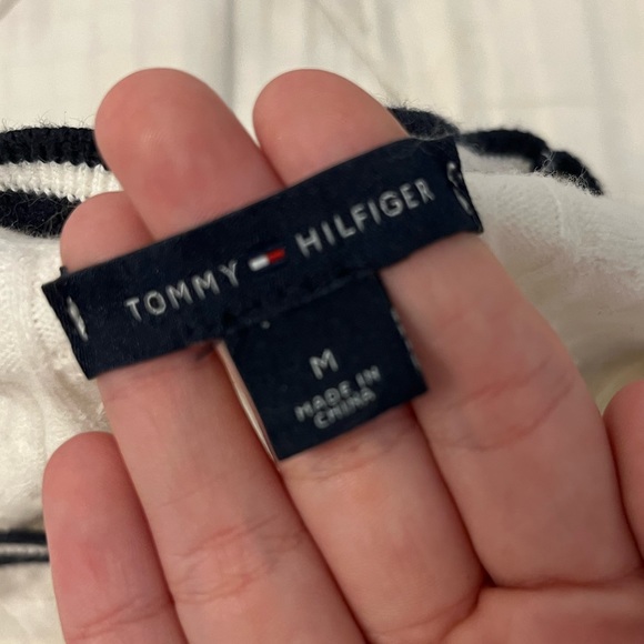 Vintage Tommy Hilfiger wool top - Picture 3 of 3